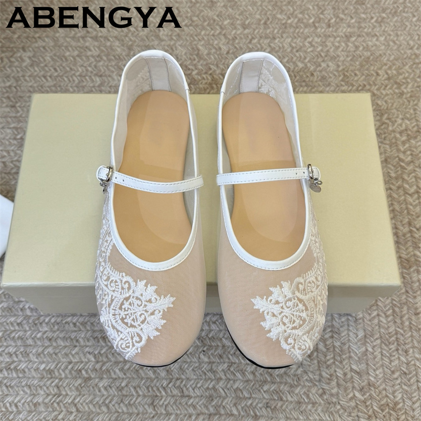 Embroidery Designer - Zapatos Planos con Bordado de Encaje