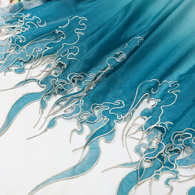 Embroidery Designer - Tela con Bordado Estilo Chino, Degradado