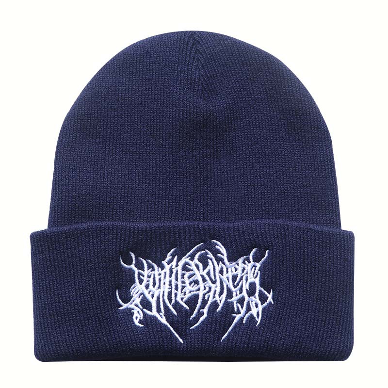 Gorro de punto con bordado de  - Embroidery Font Free reseña y precio